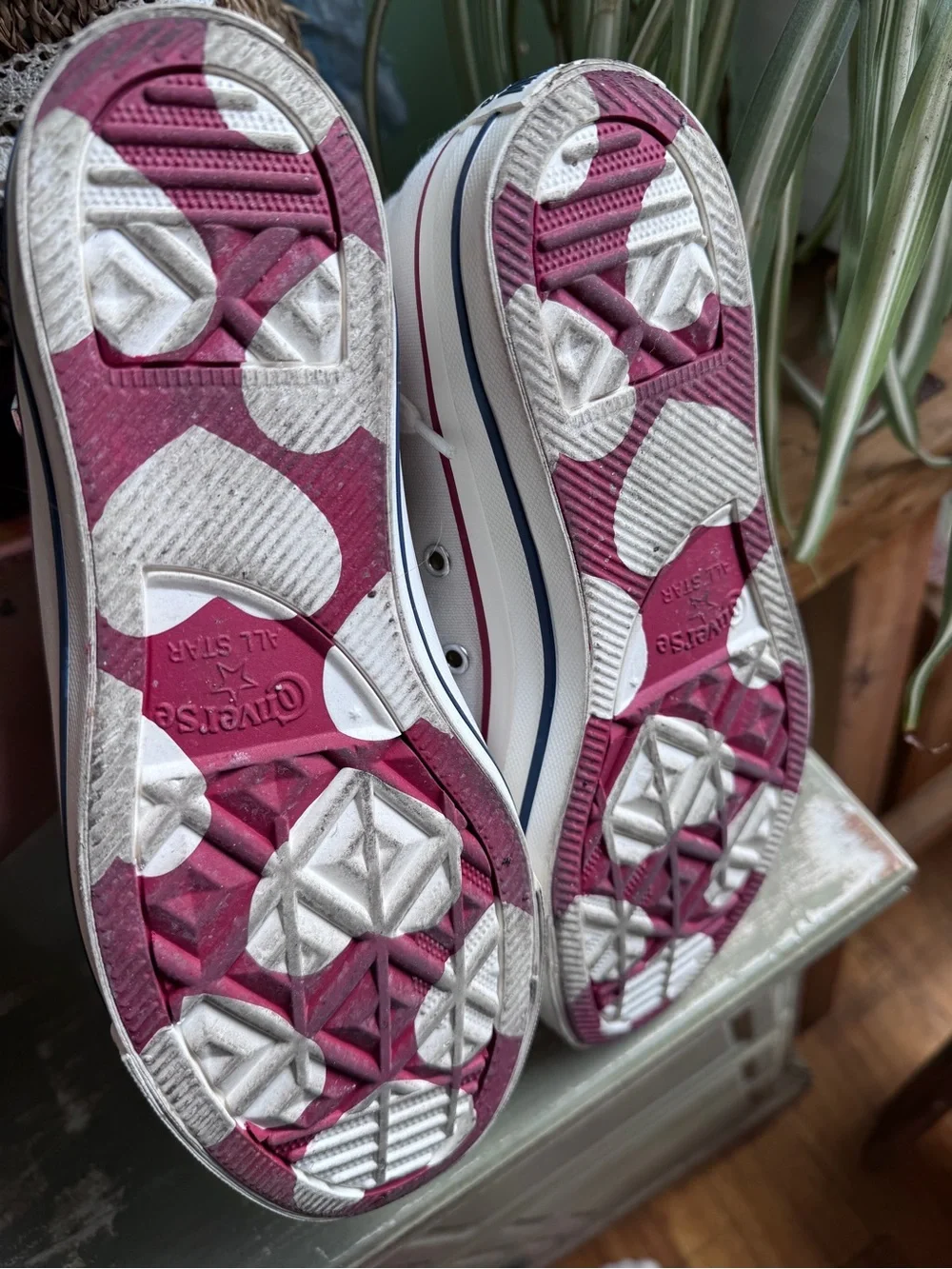 Converse white Hearts high top sneakers - Picture 11 of 11